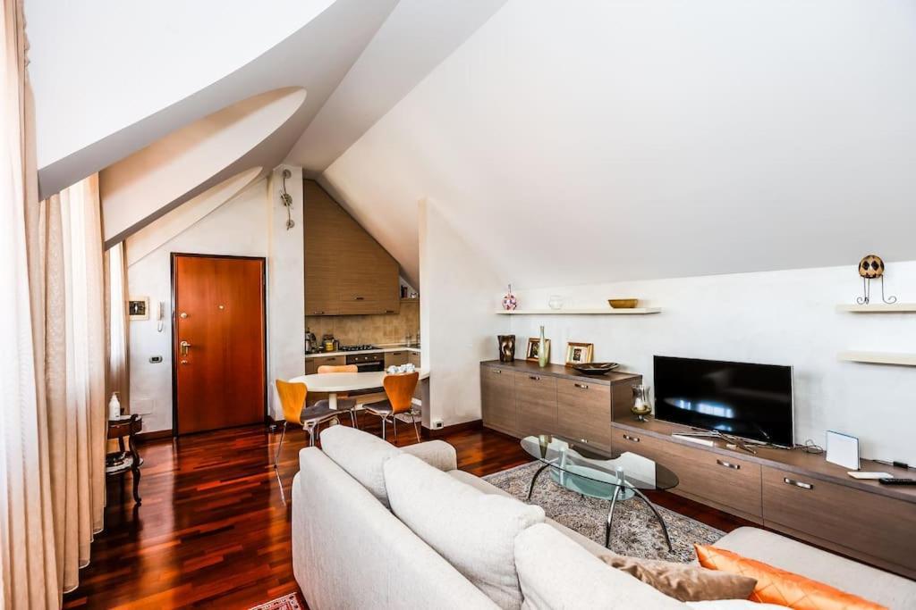 Prestigioso Appartamento Di 70Mq Vicino Milano Λενιάνο Εξωτερικό φωτογραφία