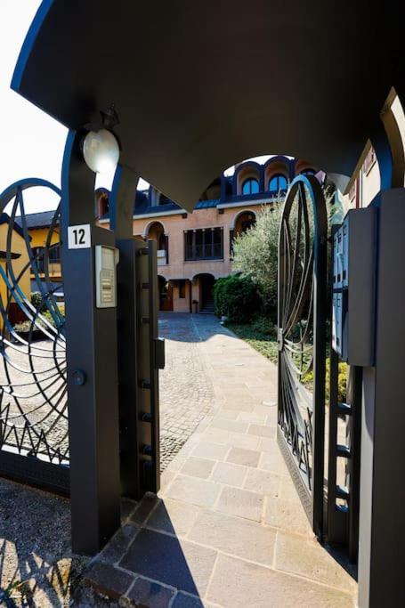Prestigioso Appartamento Di 70Mq Vicino Milano Λενιάνο Εξωτερικό φωτογραφία